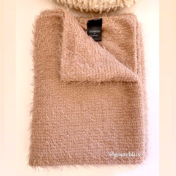 EXPRESS • Warm Taupe Tan Soft Knit Fur Winter Scarf & Headband Set (NWOT) - Picture 4 of 8